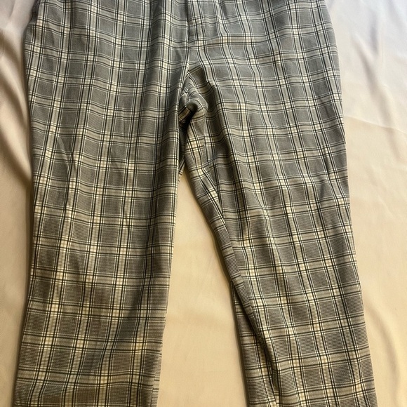 Ava & Viv Gray Track Pants with Plaid Pattern - Picture 1 of 9